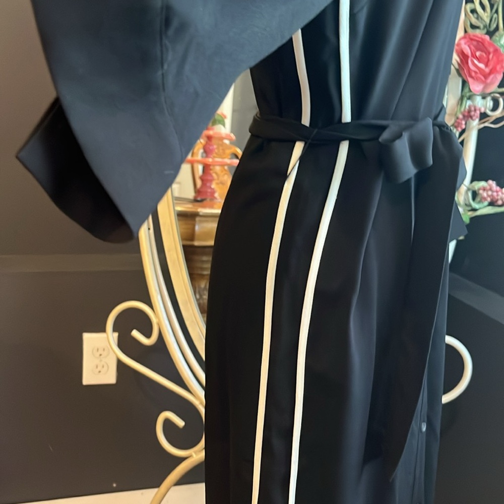 Dress - Picture 3 of 8